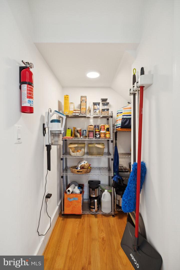 1181 Neal St Ne Property Photo 14
