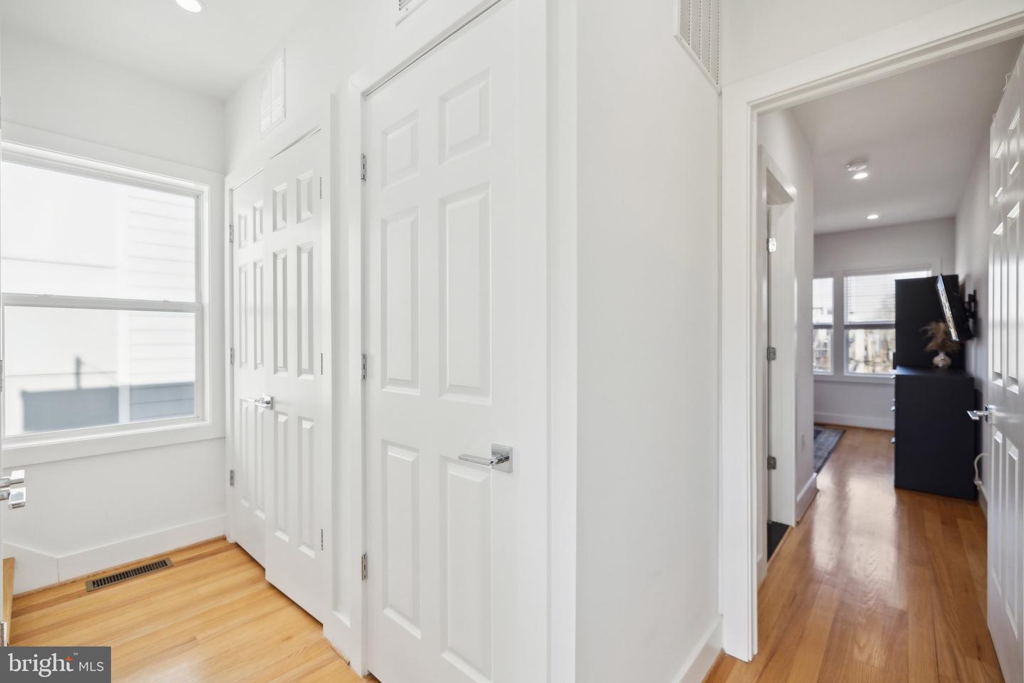 1181 Neal St Ne Property Photo 24