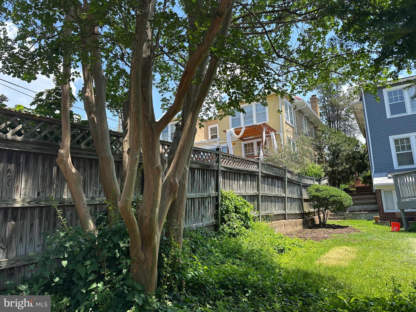 2942 Bellevue Ter Nw Property Photo 3