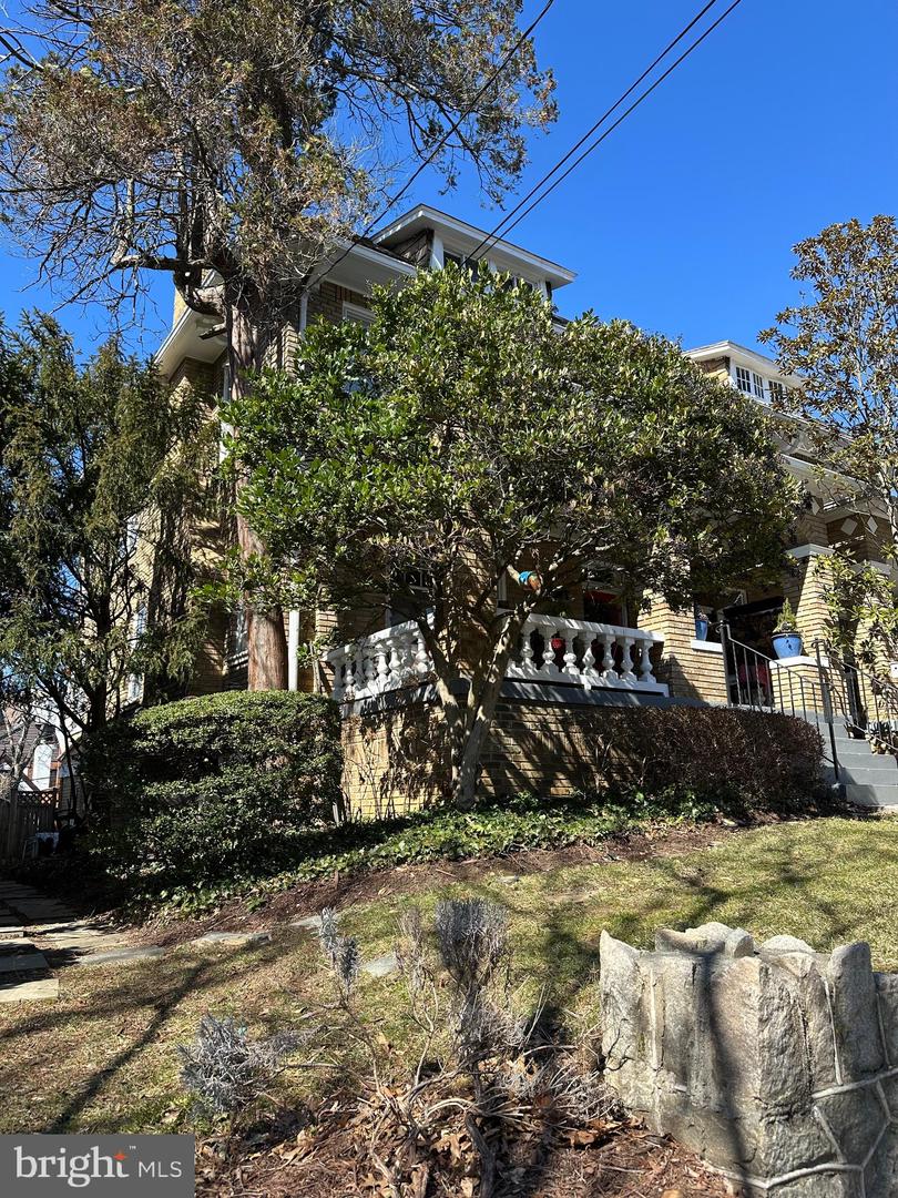 2942 Bellevue Ter Nw Property Photo 7