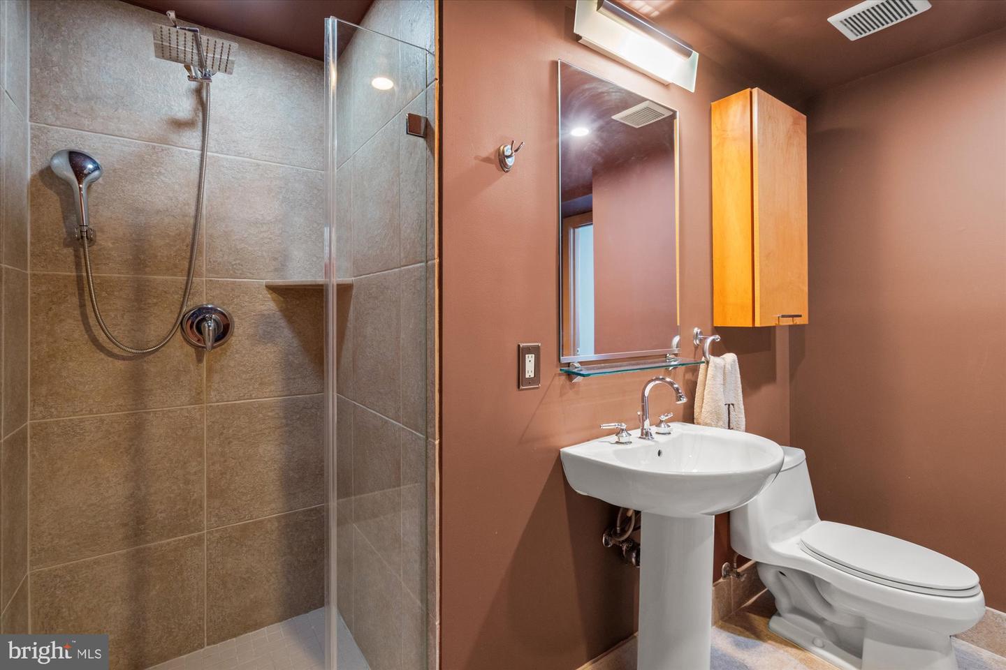 916 G St Nw #803 Property Photo 24