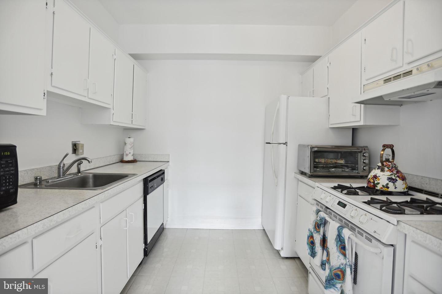 4000 Cathedral Ave Nw Property Photo 12