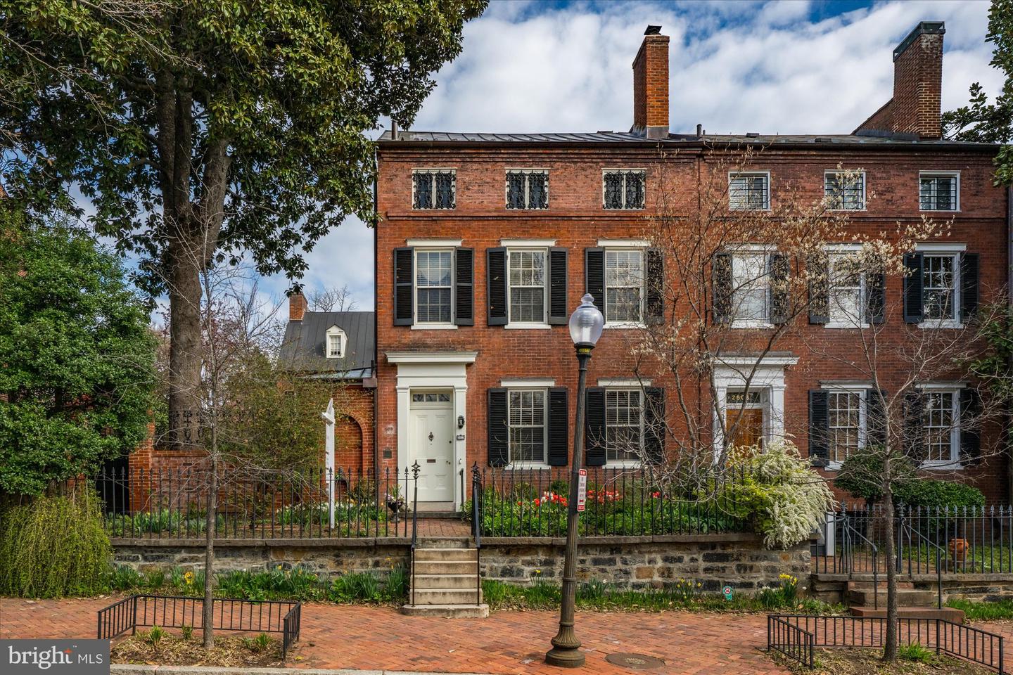 2805 P St Nw Property Photo 1