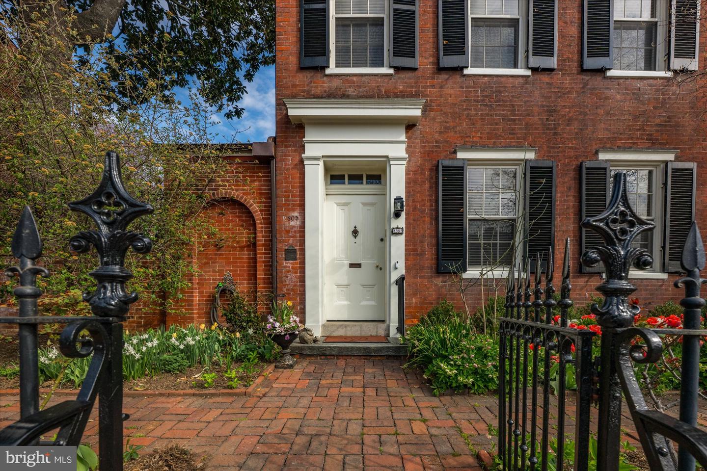 2805 P St Nw Property Photo 2