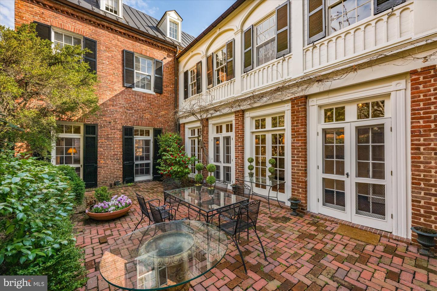 2805 P St Nw Property Photo 8