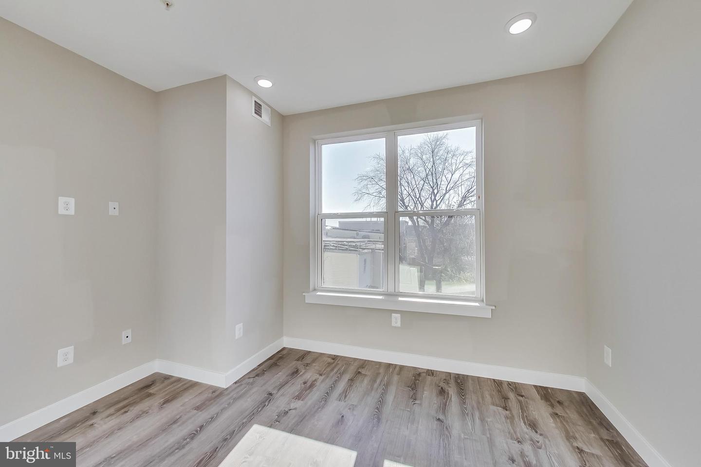 740 19th St Ne #2 Property Photo 10