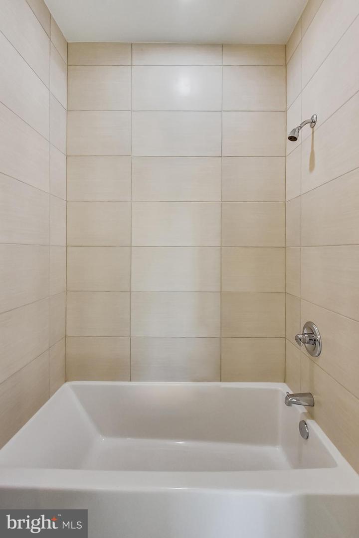 740 19th St Ne #2 Property Photo 13