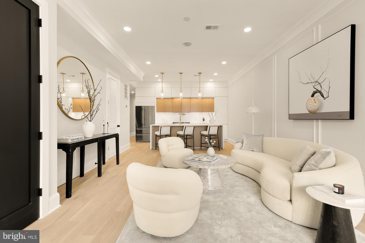 733 Euclid St Nw #204 Property Photo 7