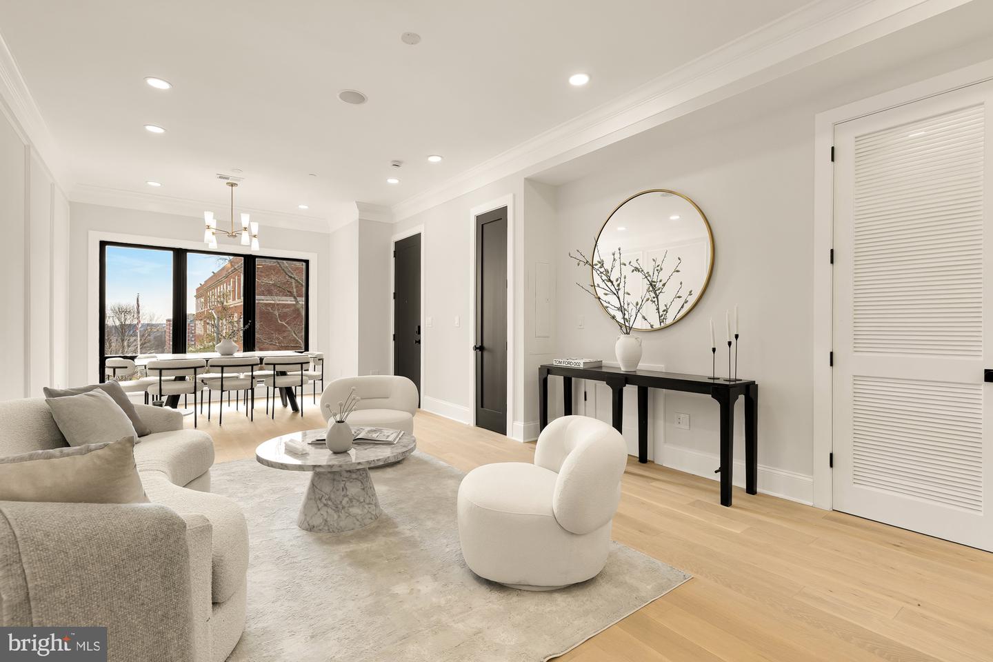 733 Euclid St Nw #204 Property Photo 11