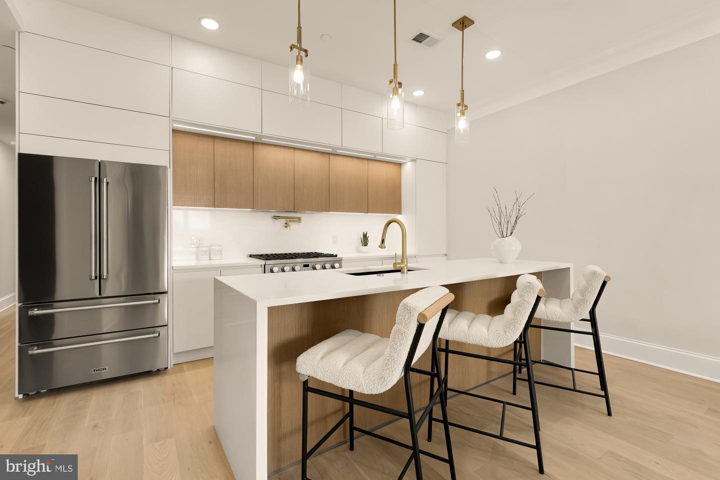 733 Euclid St Nw #204 Property Photo 13