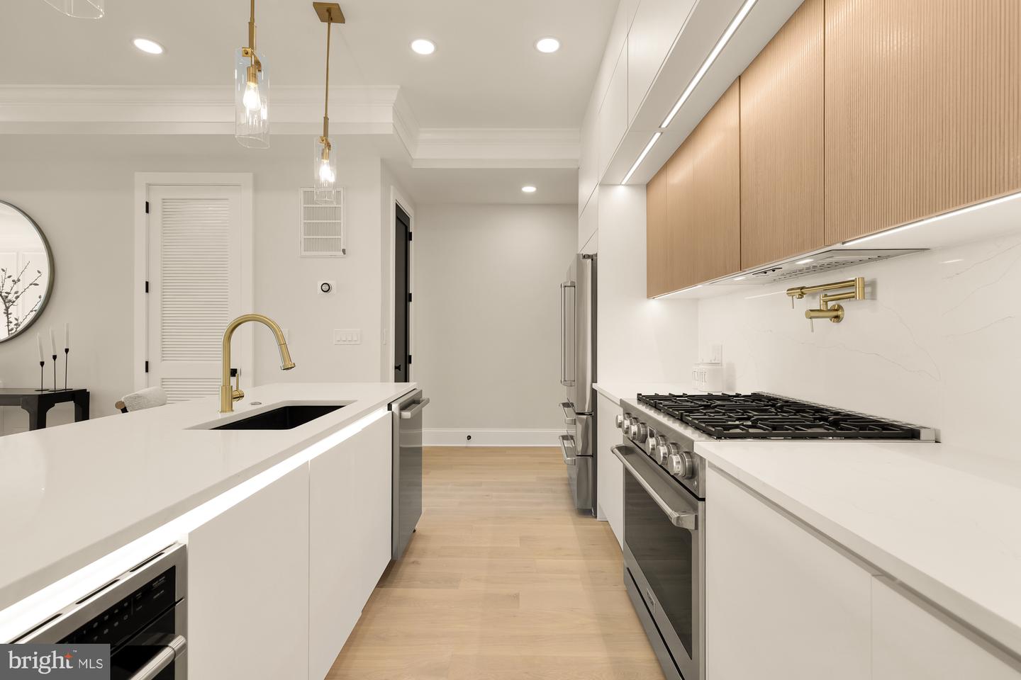 733 Euclid St Nw #204 Property Photo 17