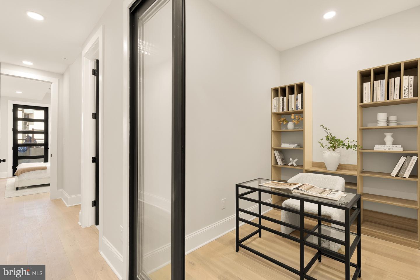 733 Euclid St Nw #204 Property Photo 20