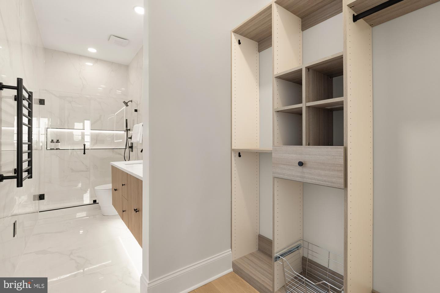 733 Euclid St Nw #204 Property Photo 26