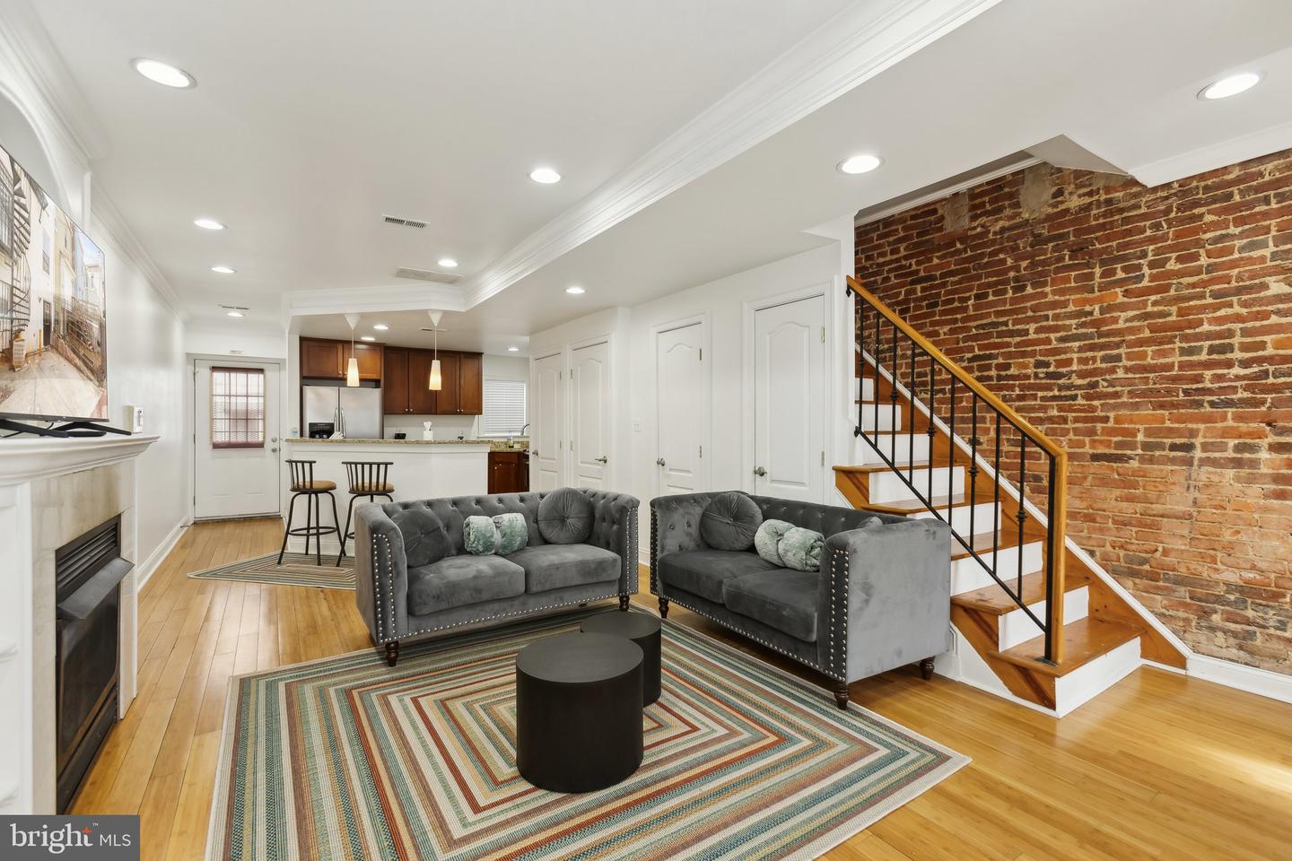 21 Q St Nw Property Photo 6
