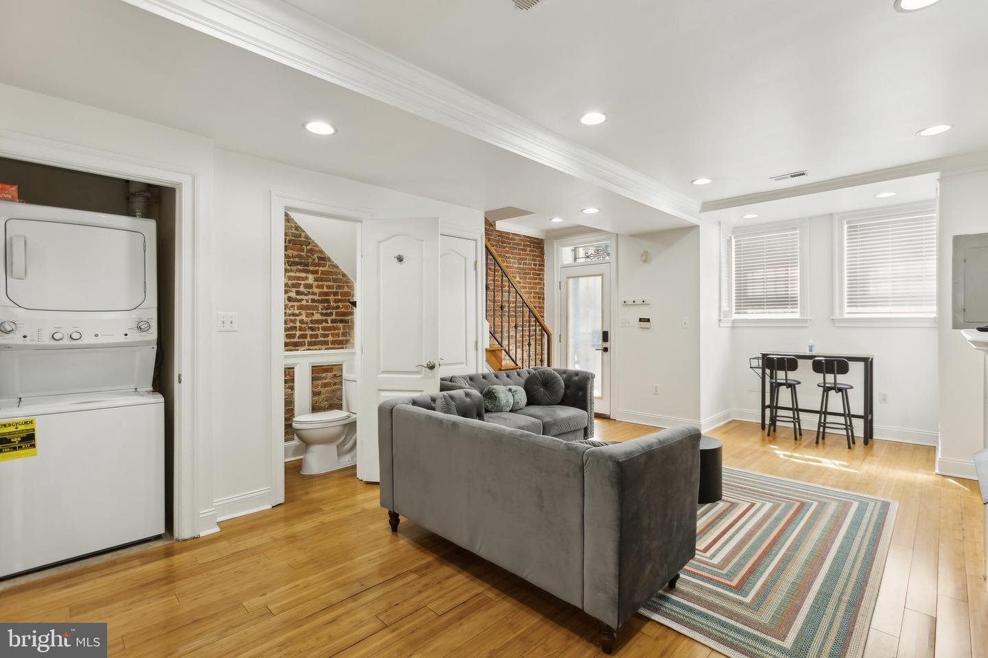21 Q St Nw Property Photo 8