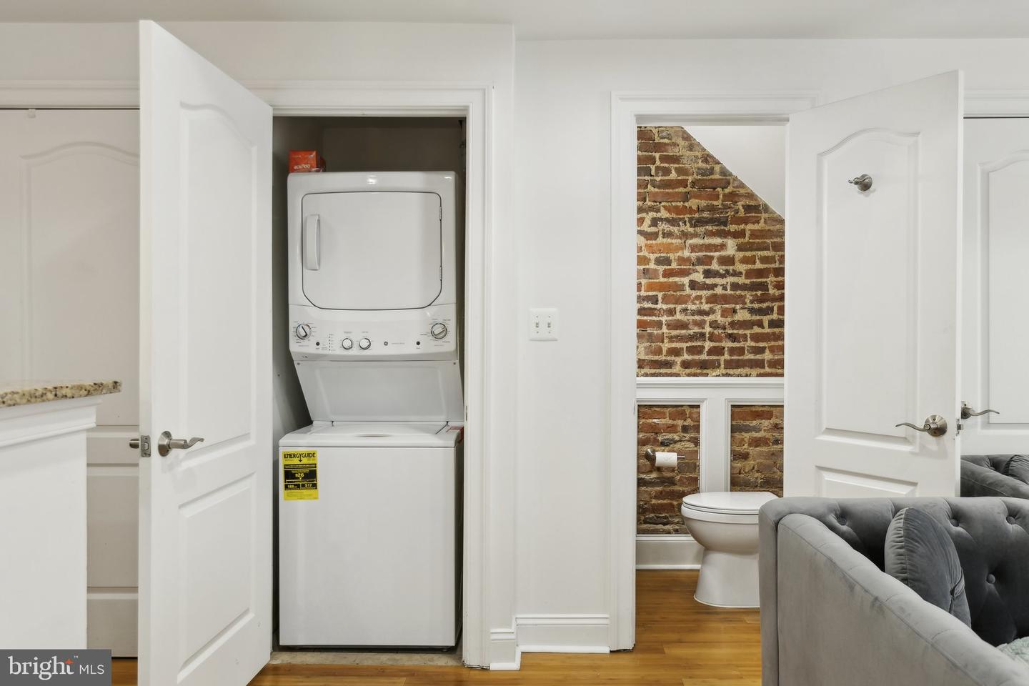 21 Q St Nw Property Photo 9