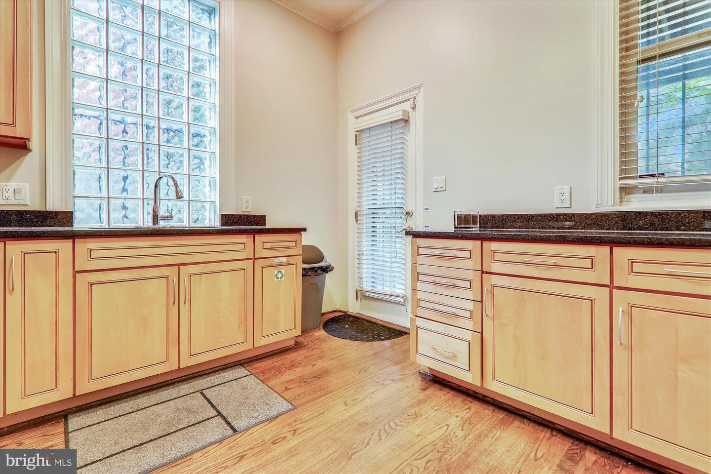 221 M St Nw Property Photo 9