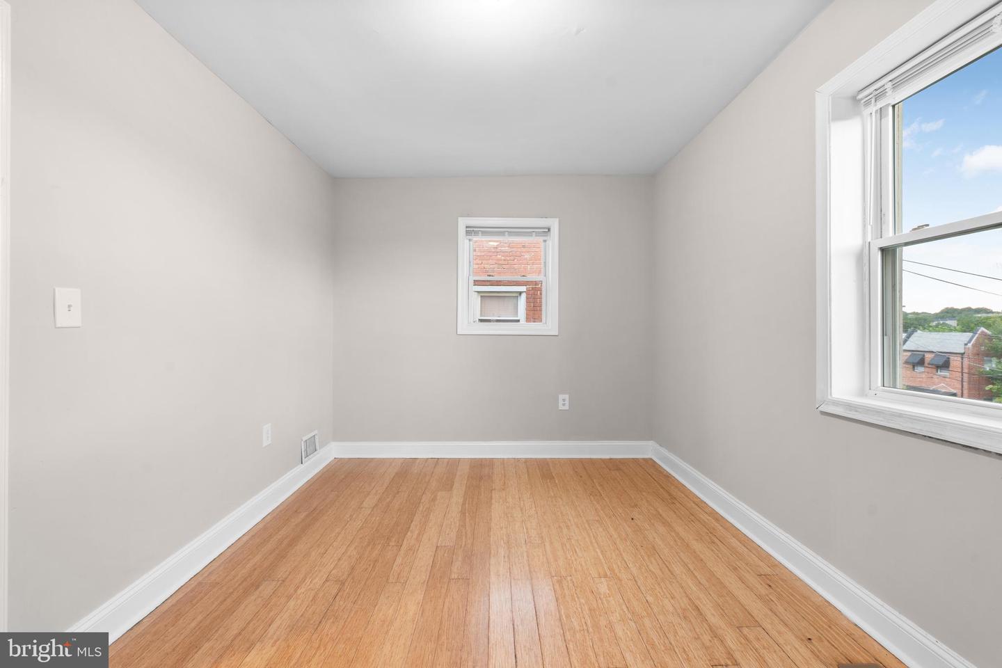521 Foxhall Pl Se Property Photo 17