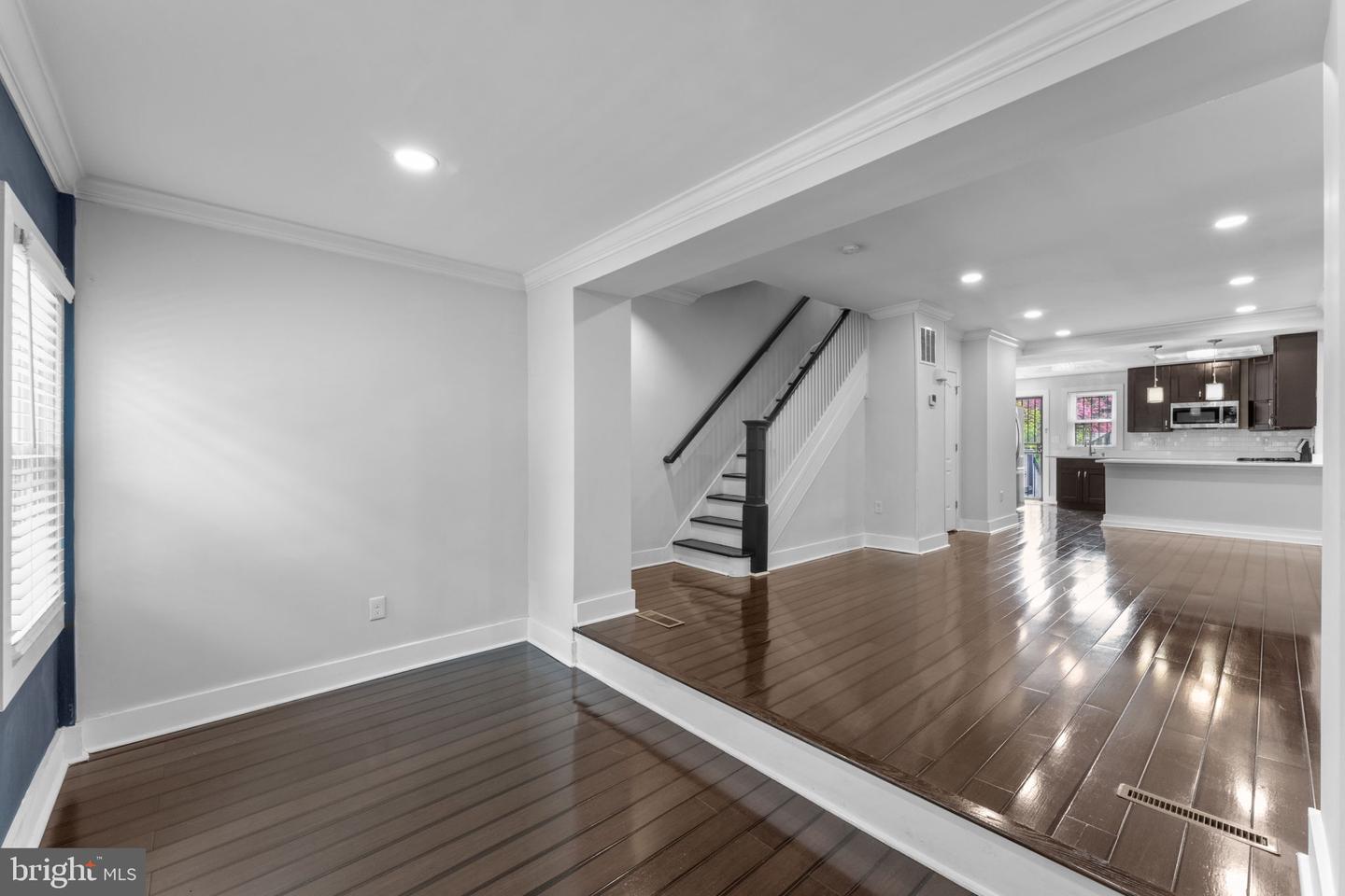 5209 5th St Nw Property Photo 3