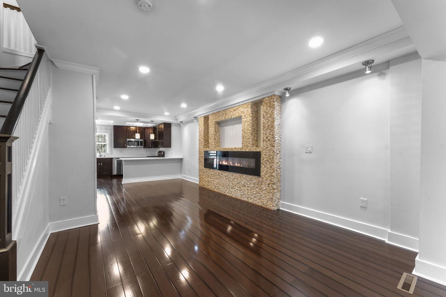 5209 5th St Nw Property Photo 8