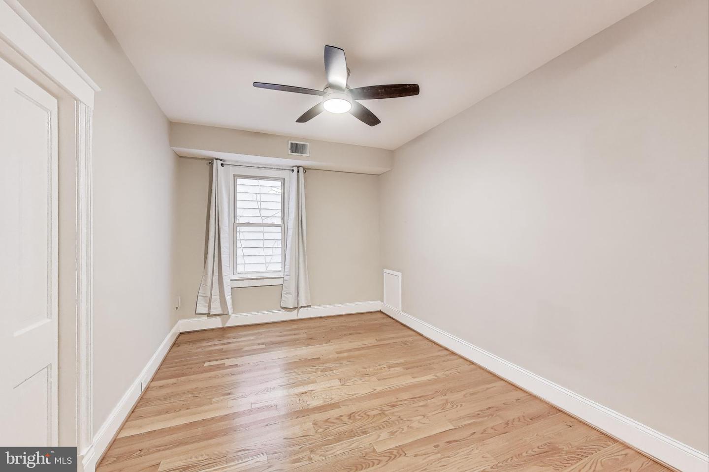 212 Elm St Nw Property Photo 12