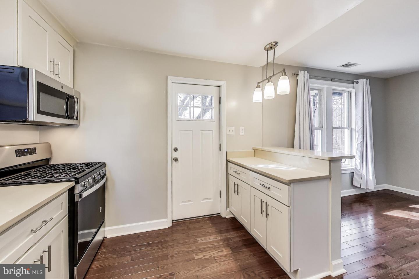 212 Elm St Nw Property Photo 33
