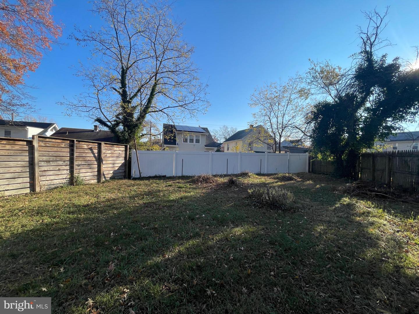 2605 Monroe St Ne Property Photo 3