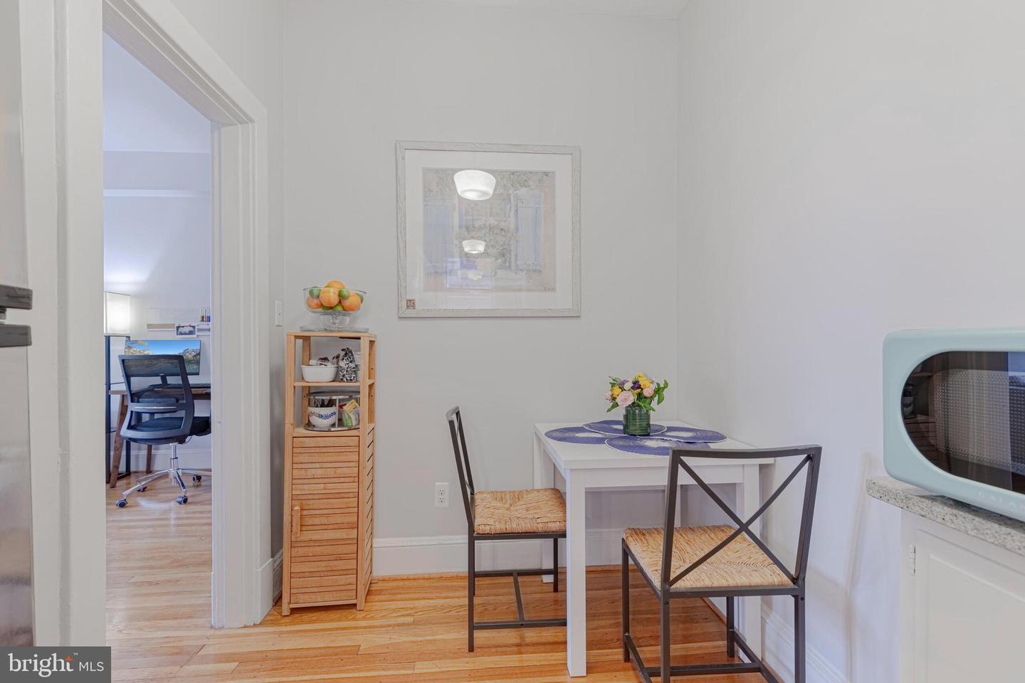 3026 Porter St Nw Property Photo 14