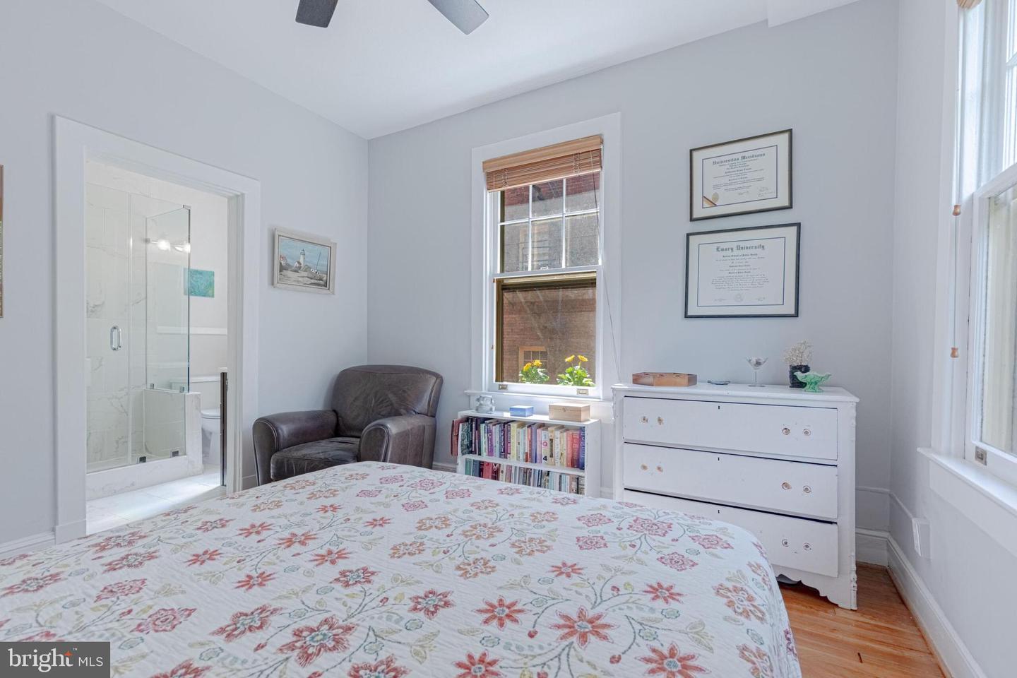 3026 Porter St Nw Property Photo 20