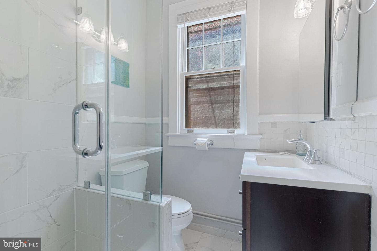 3026 Porter St Nw Property Photo 23