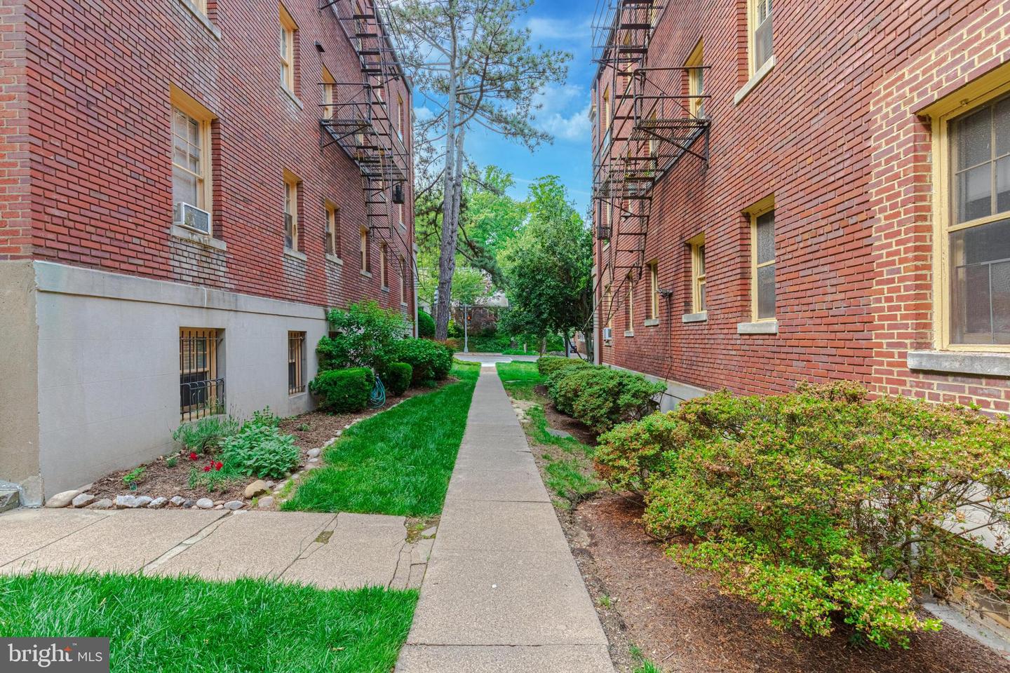 3026 Porter St Nw Property Photo 26