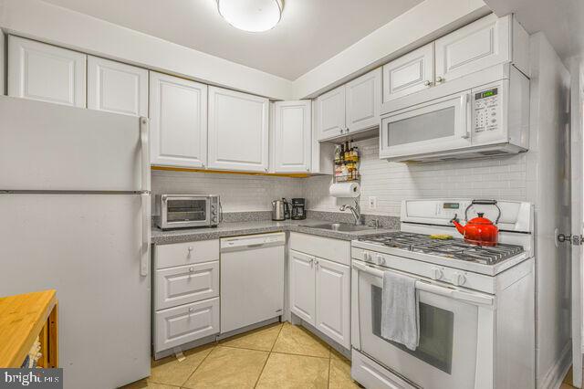 1633 D St Se Property Photo 1