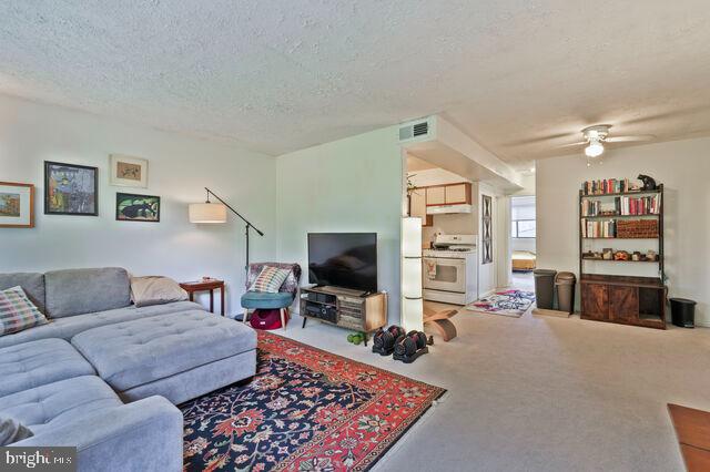 1633 D St Se Property Photo 13