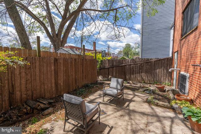 1633 D St Se Property Photo 37