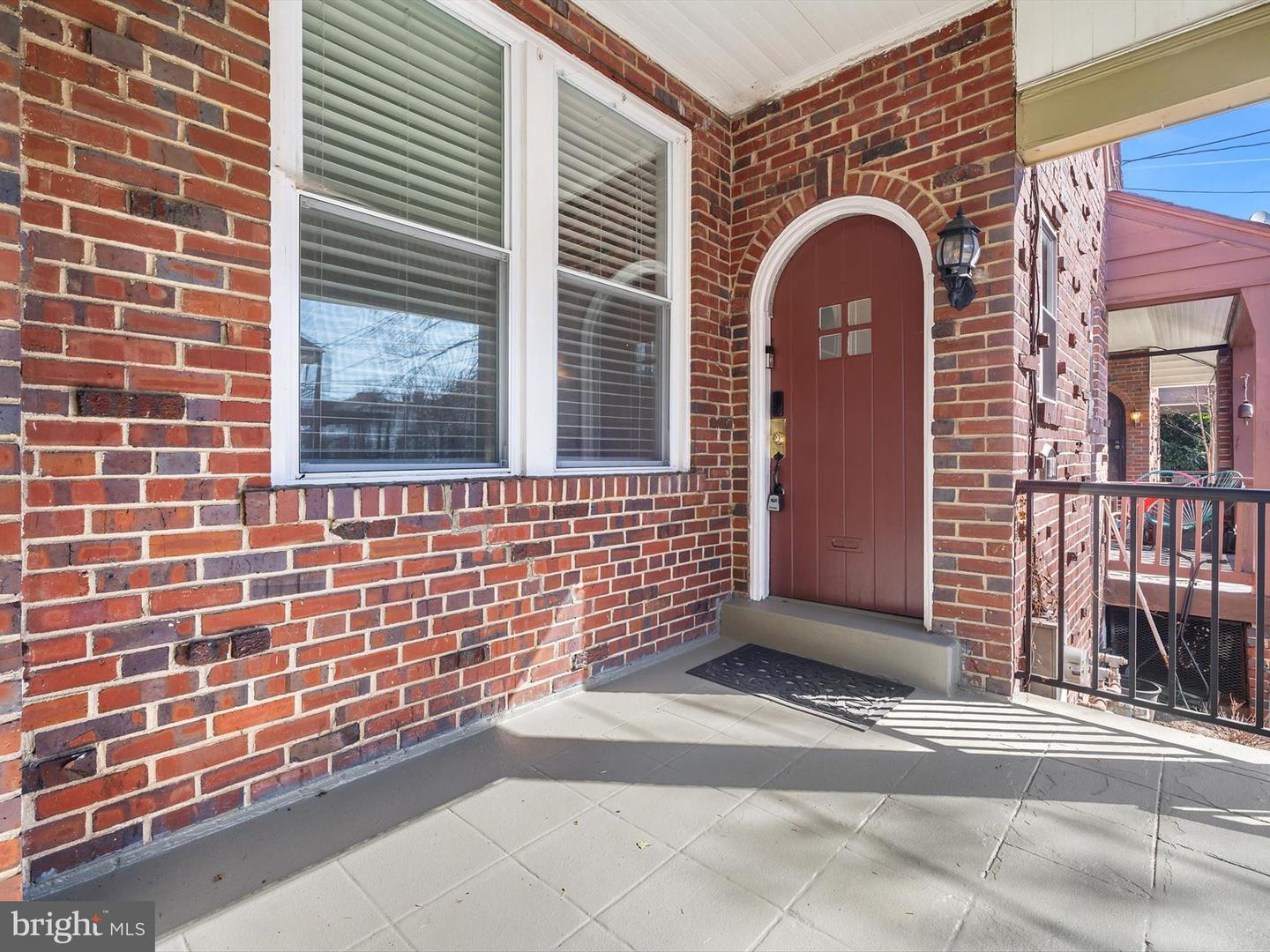 1397 Sheridan St Nw Property Photo 2