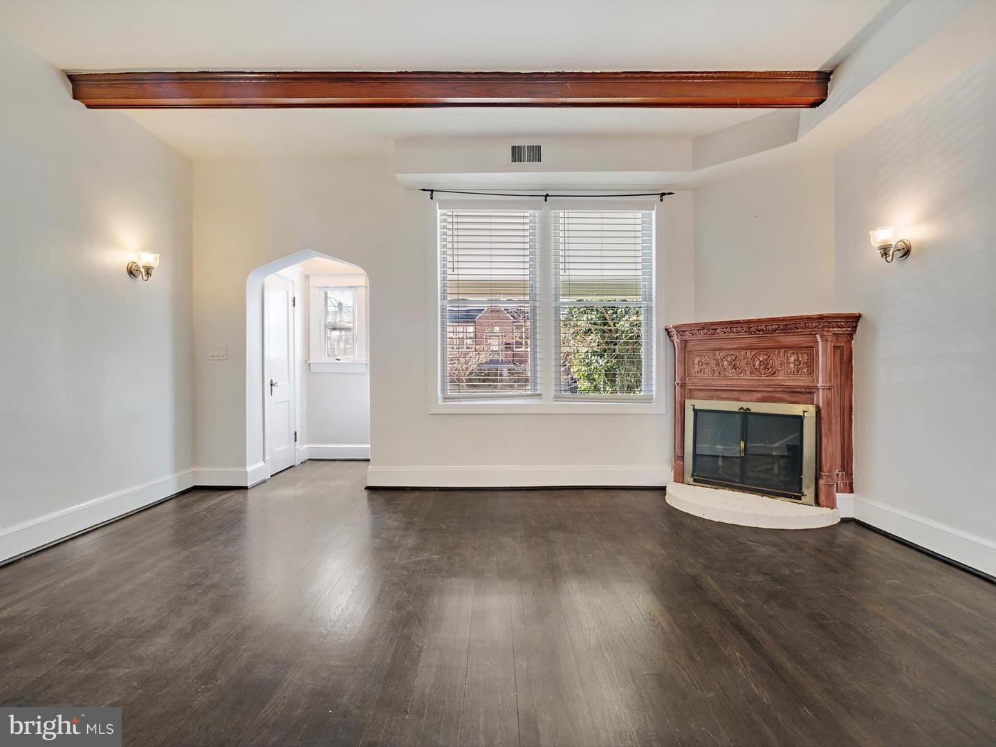 1397 Sheridan St Nw Property Photo 6