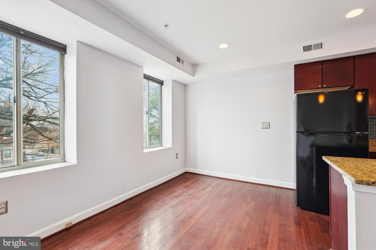 5401-5407 9th St Nw #202 Property Photo 10