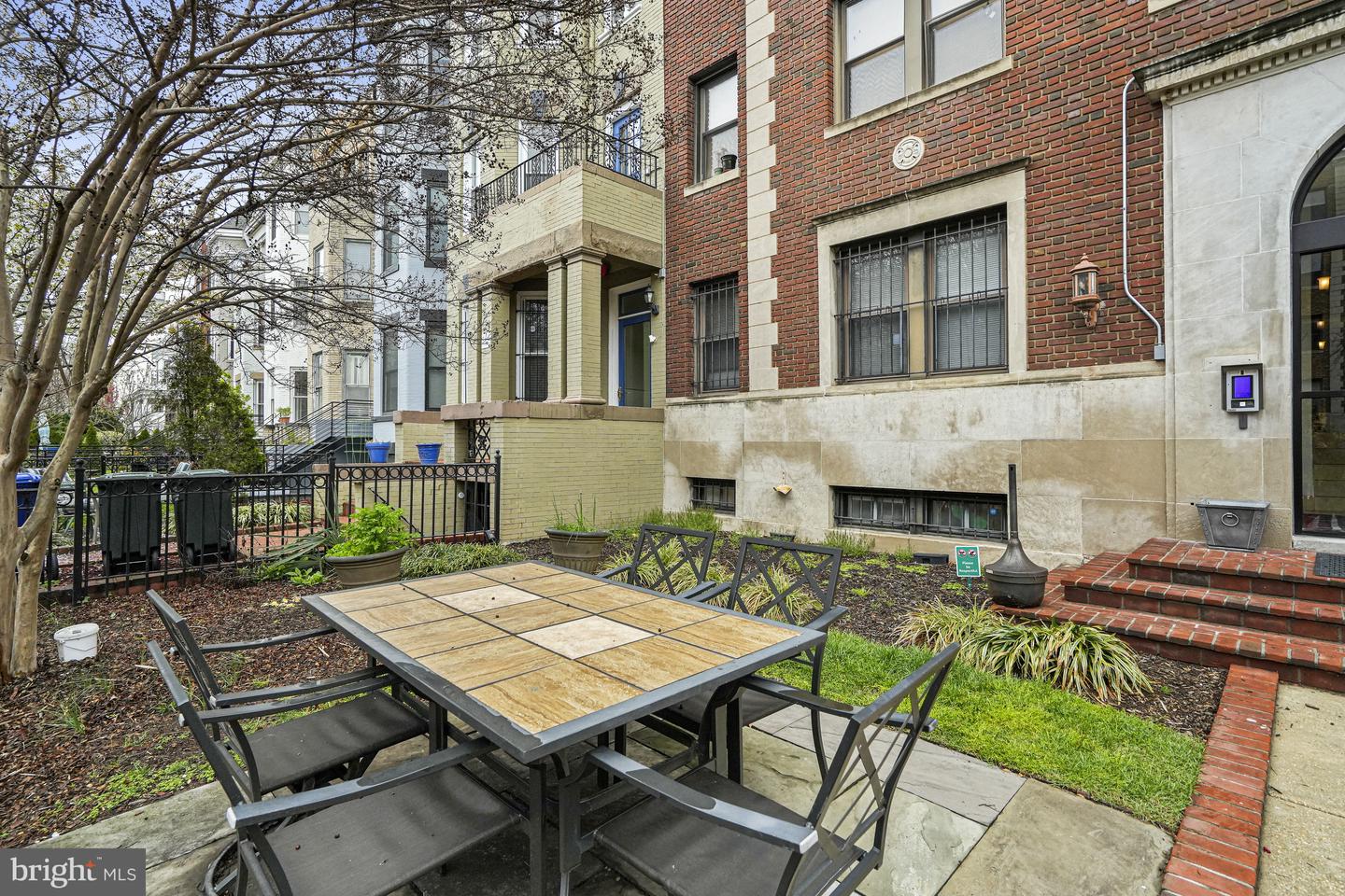 1321 Nw Fairmont St Nw #1 Property Photo 5