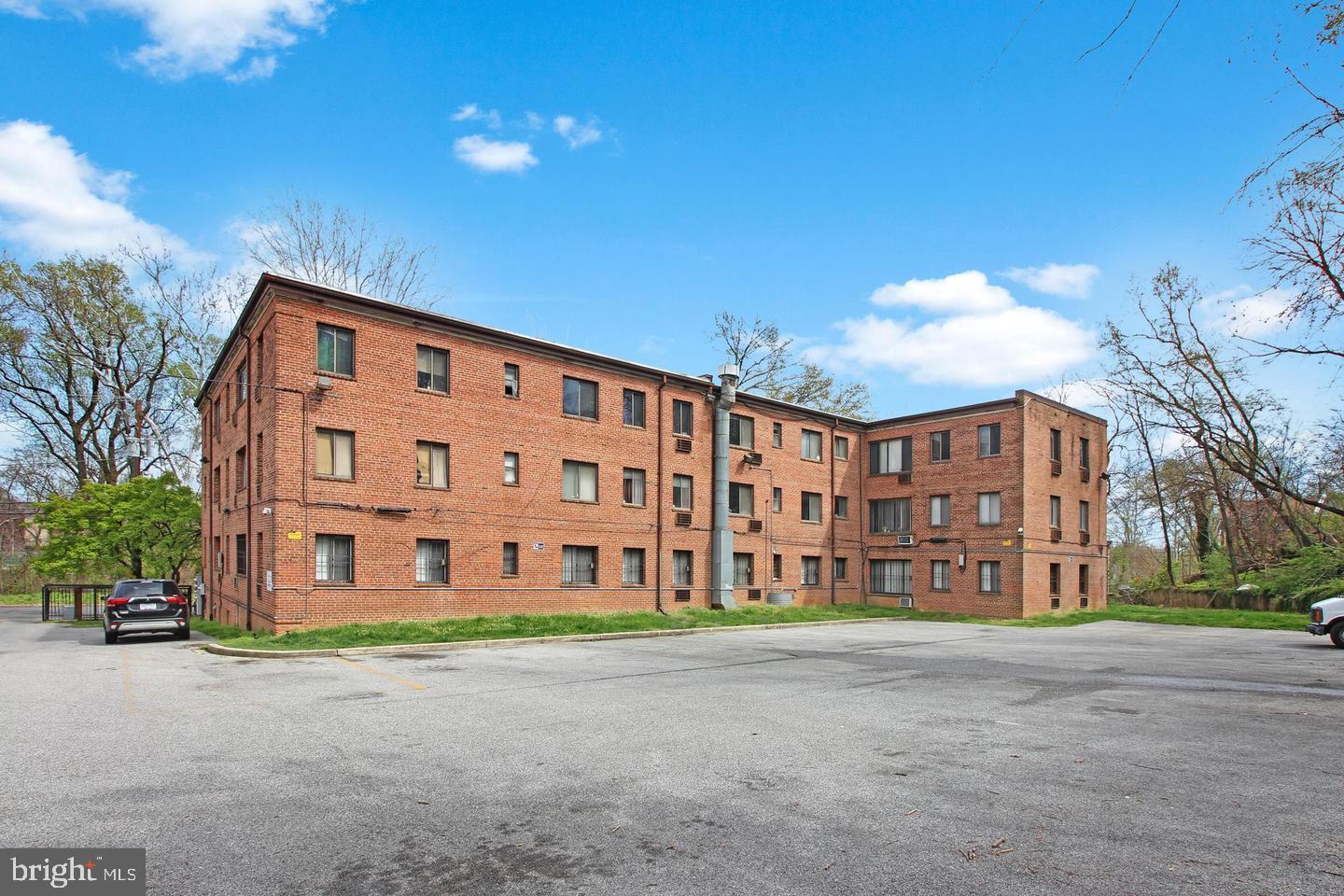 4731 1st St Sw #303 Property Photo 3