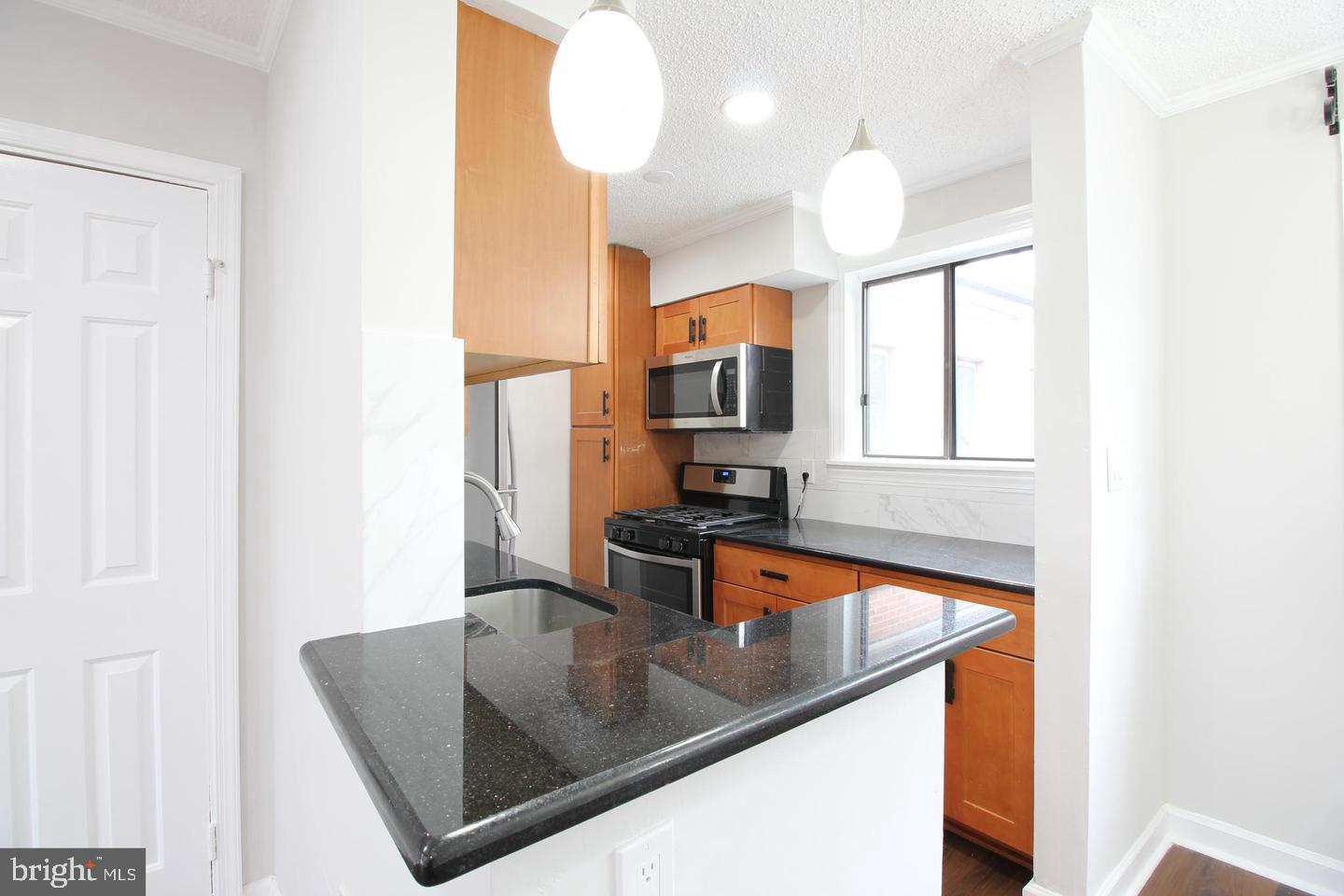 4731 1st St Sw #303 Property Photo 4