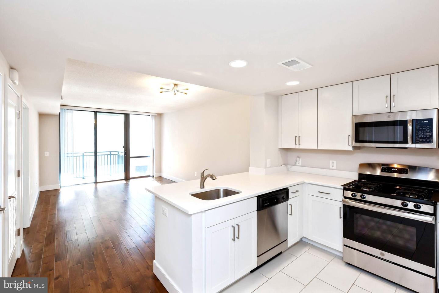 50 Florida Ave Ne #216 Property Photo 4