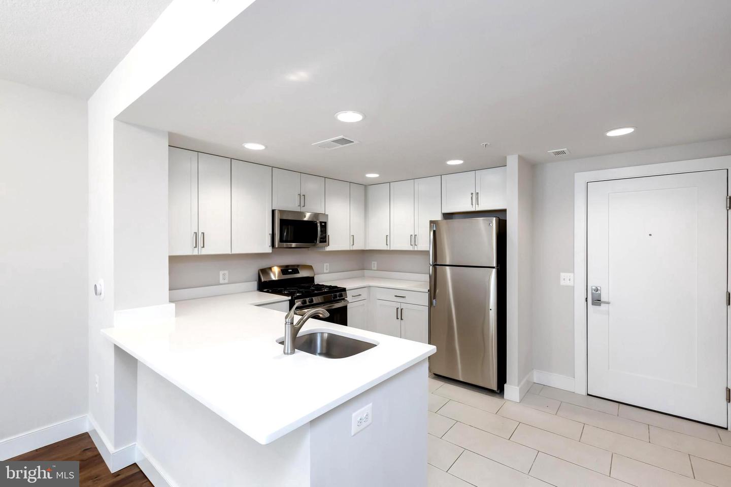 50 Florida Ave Ne #216 Property Photo 5