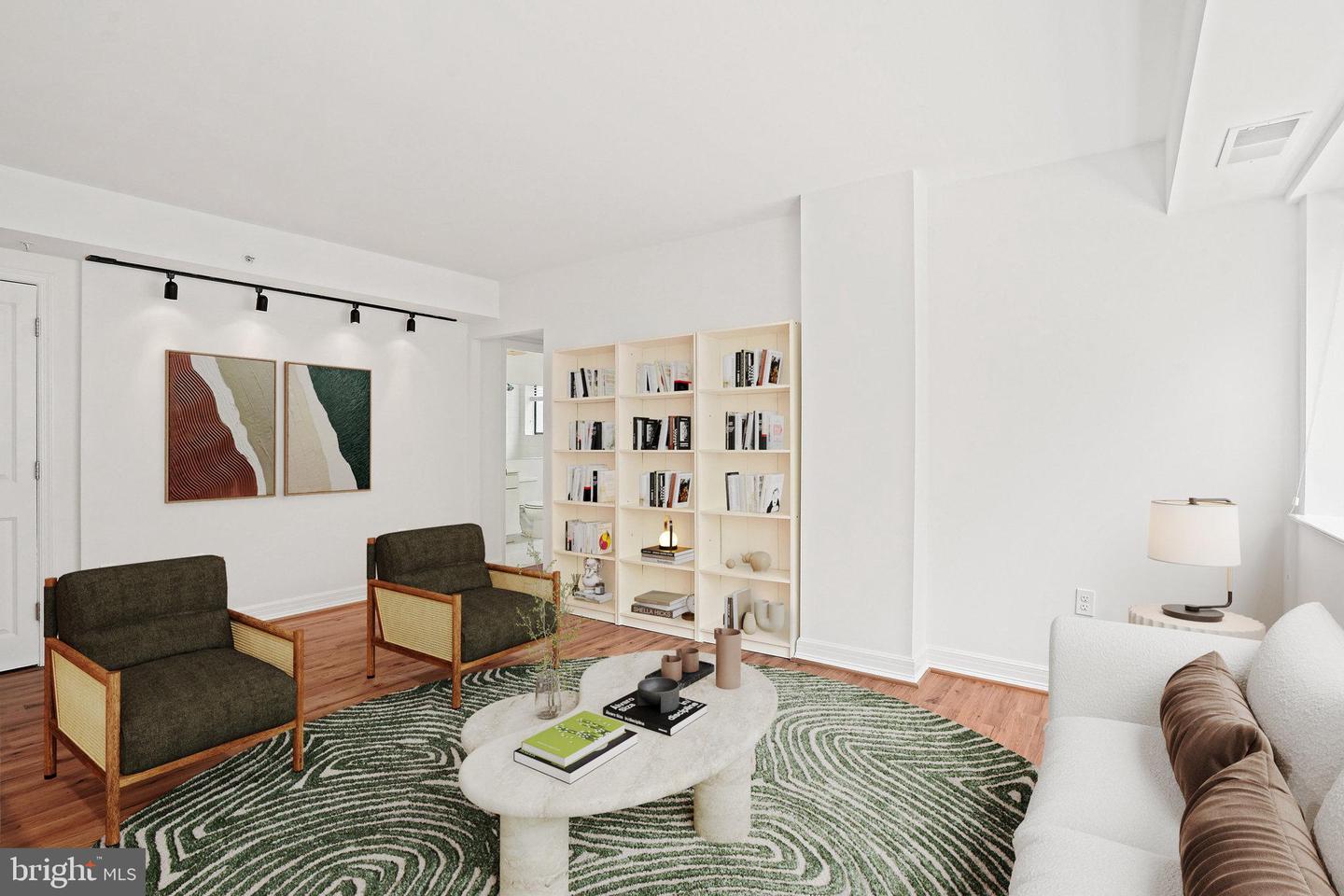 1225 13th St Nw #306 Property Photo 1