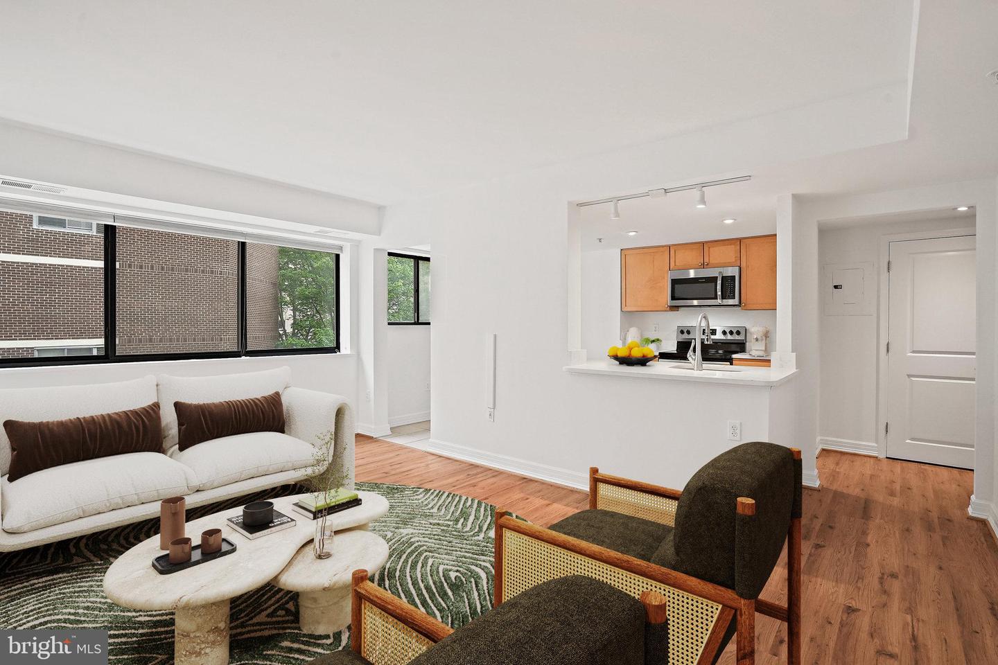 1225 13th St Nw #306 Property Photo 2