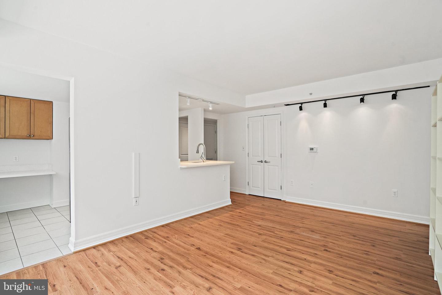 1225 13th St Nw #306 Property Photo 5