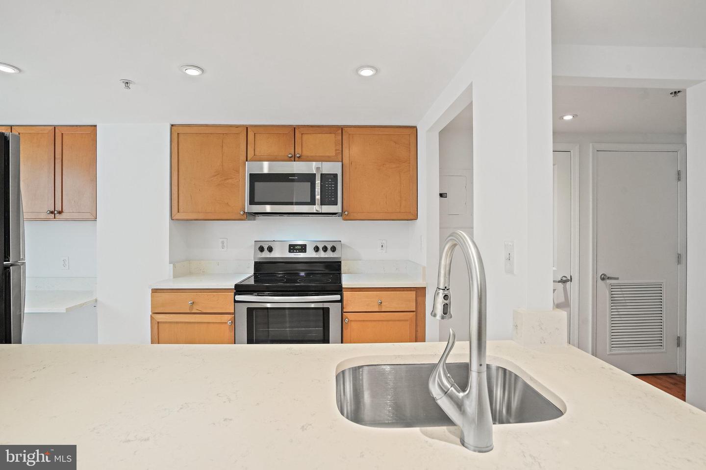 1225 13th St Nw #306 Property Photo 9