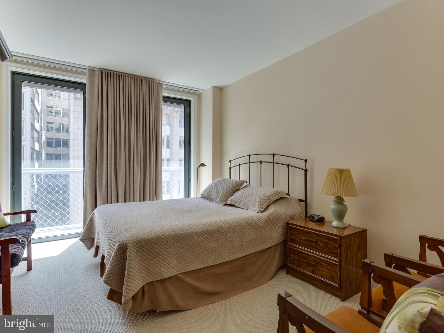631 D St Nw #630 Property Photo 1