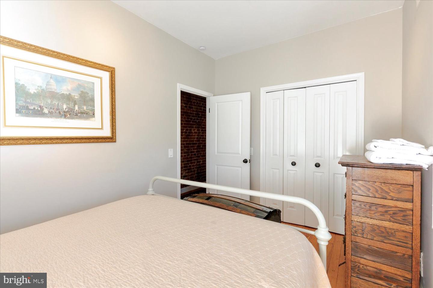 1118 F St Ne Property Photo 25