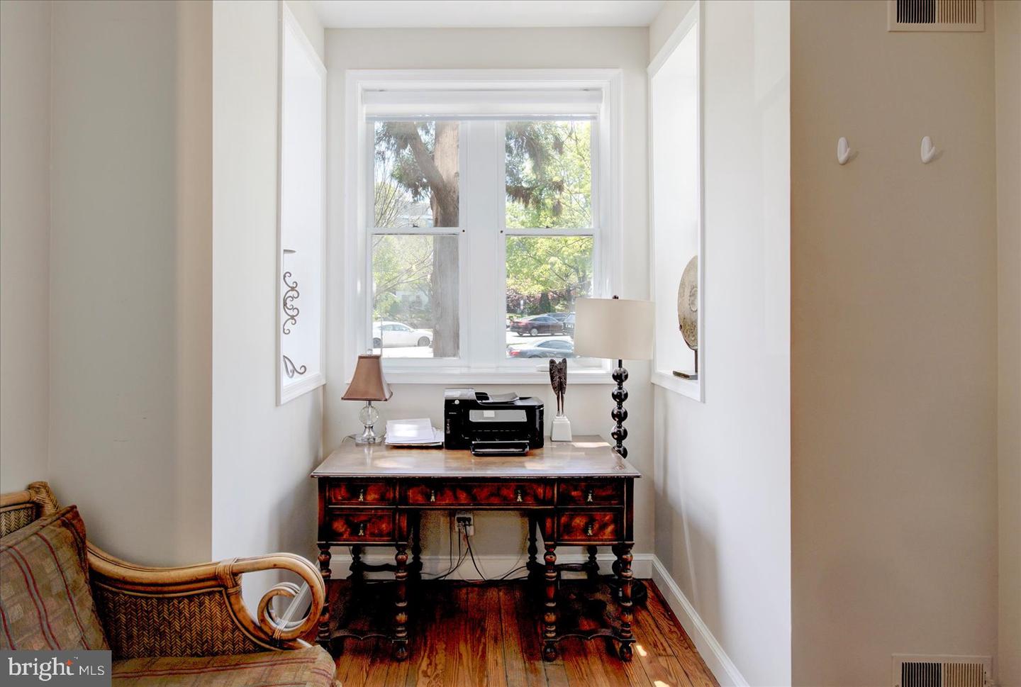 1118 F St Ne Property Photo 34
