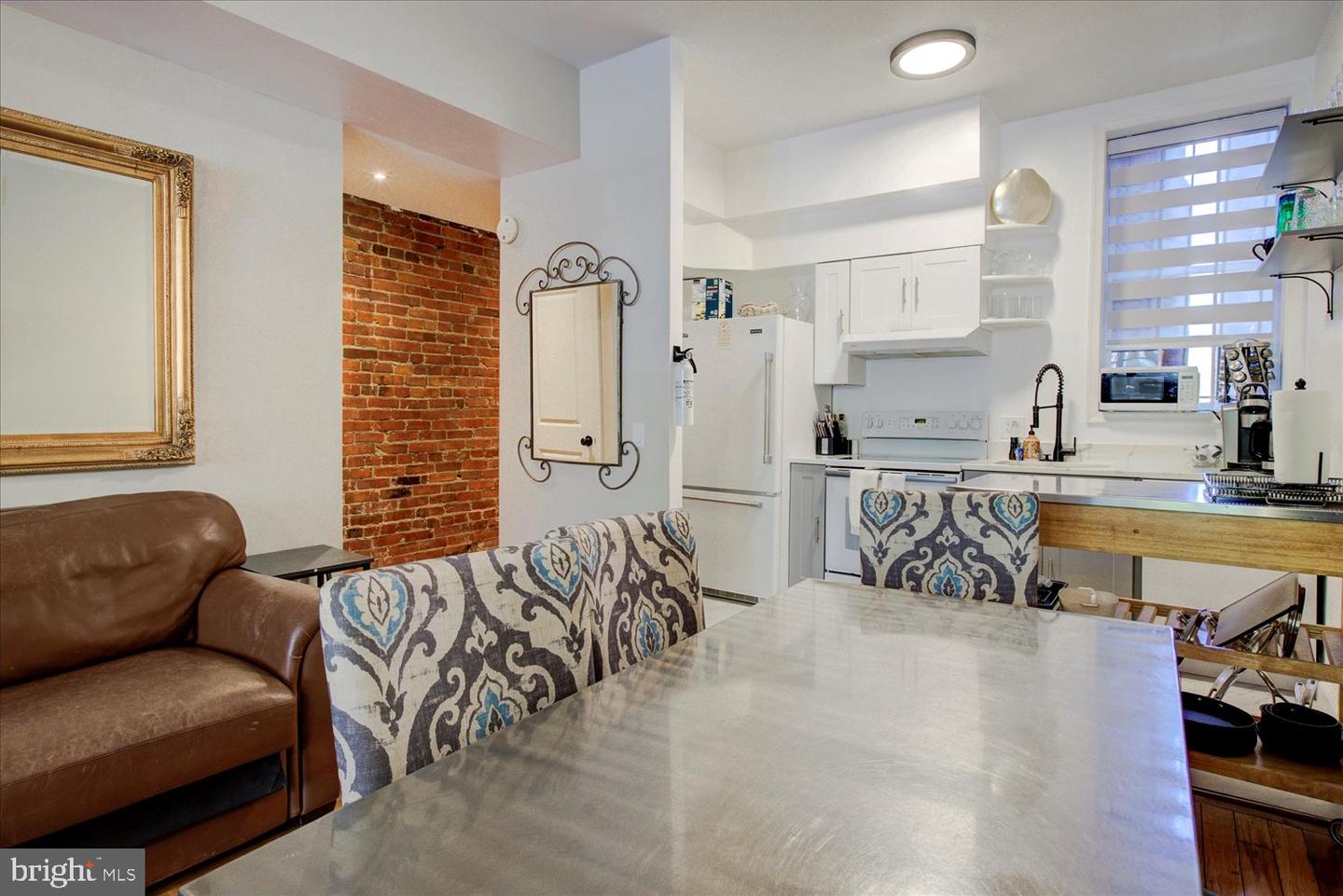 1118 F St Ne Property Photo 36